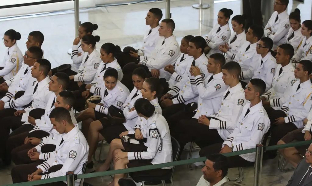 escolamilitar