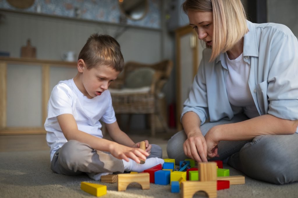 Bancária terá jornada reduzida para acompanhar tratamento de filho com autismo