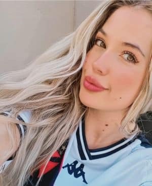 Larissa Ferrari