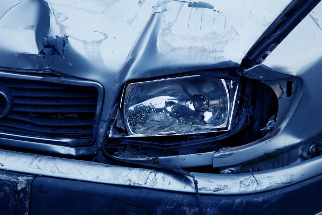 light-car-wheel-window-glass-repair-1158861-pxhere.com