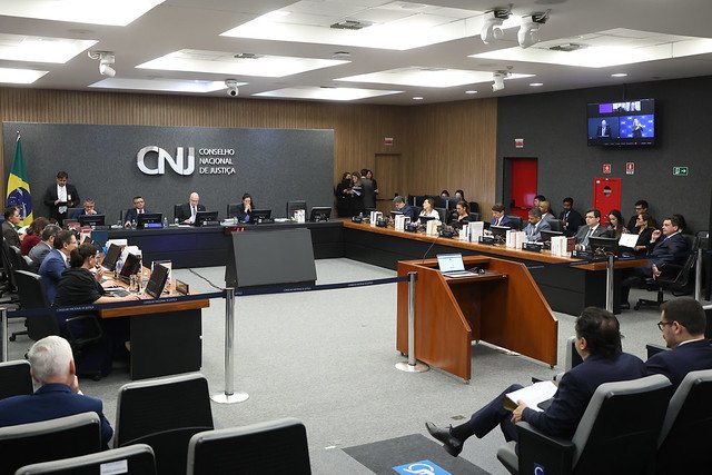 54973759304-b92d72de7d-z