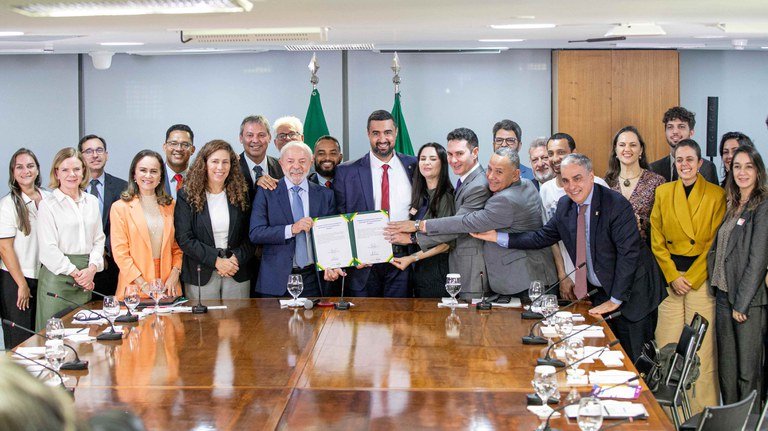 a42ca14a-ab5c-4c8c-8b8d-c6d2abb4feb1