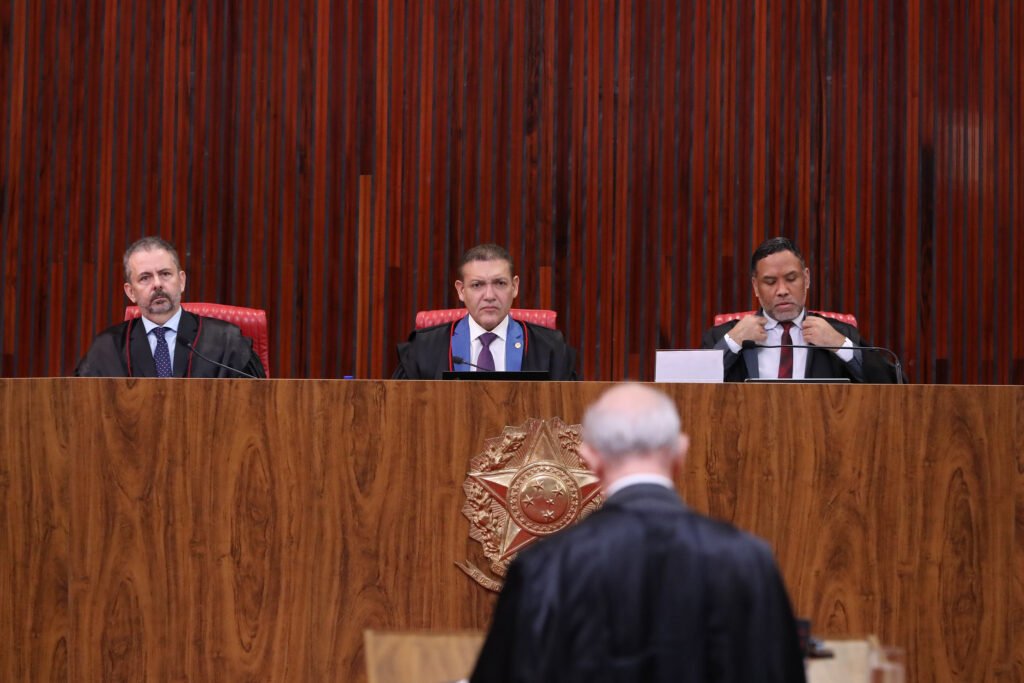 Luiz RobertoTSE