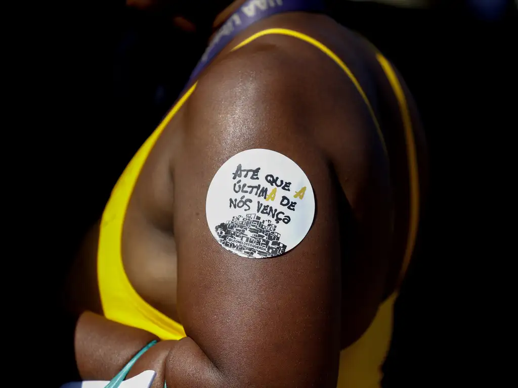 mulher preta – racismo
