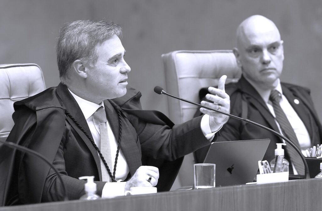 alexandre de moraes e andré mendonça