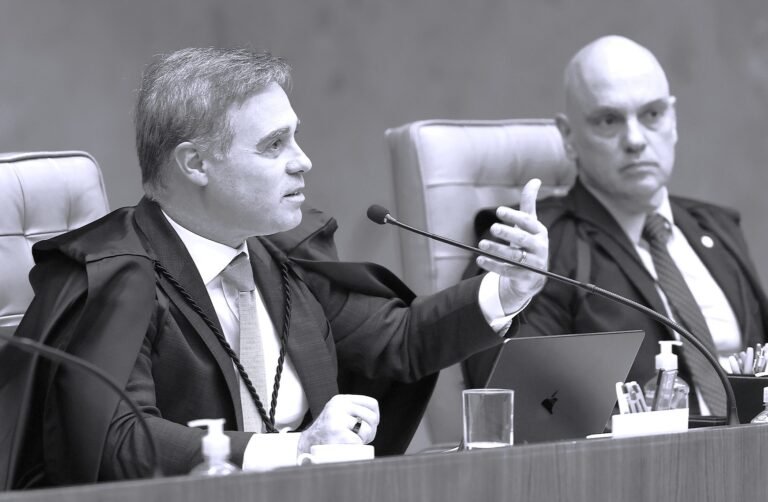 alexandre de moraes e andré mendonça