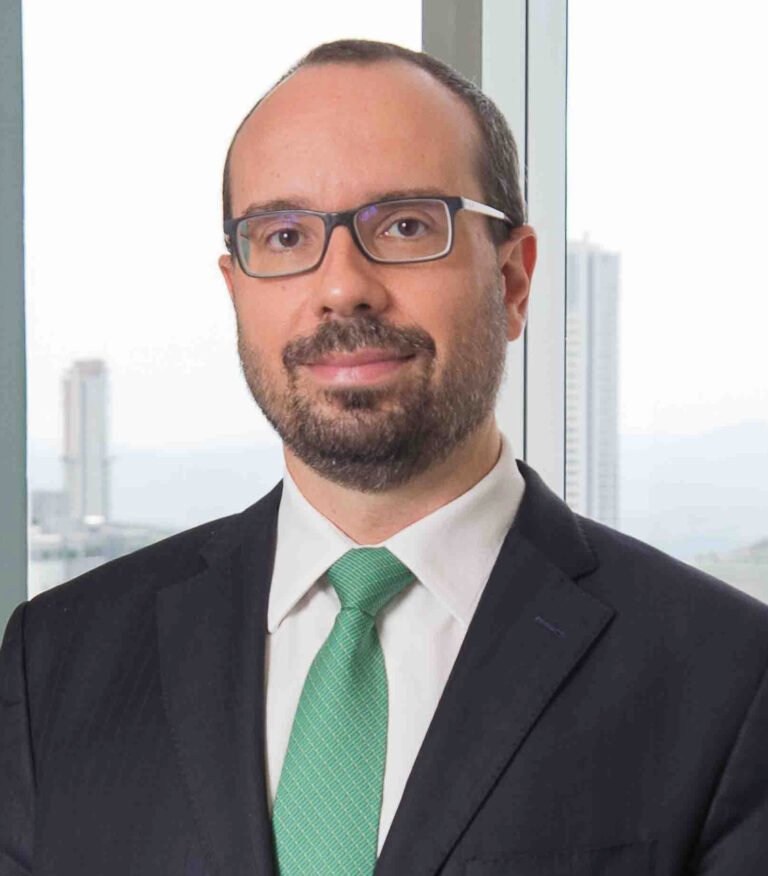 andremoreira-768×876