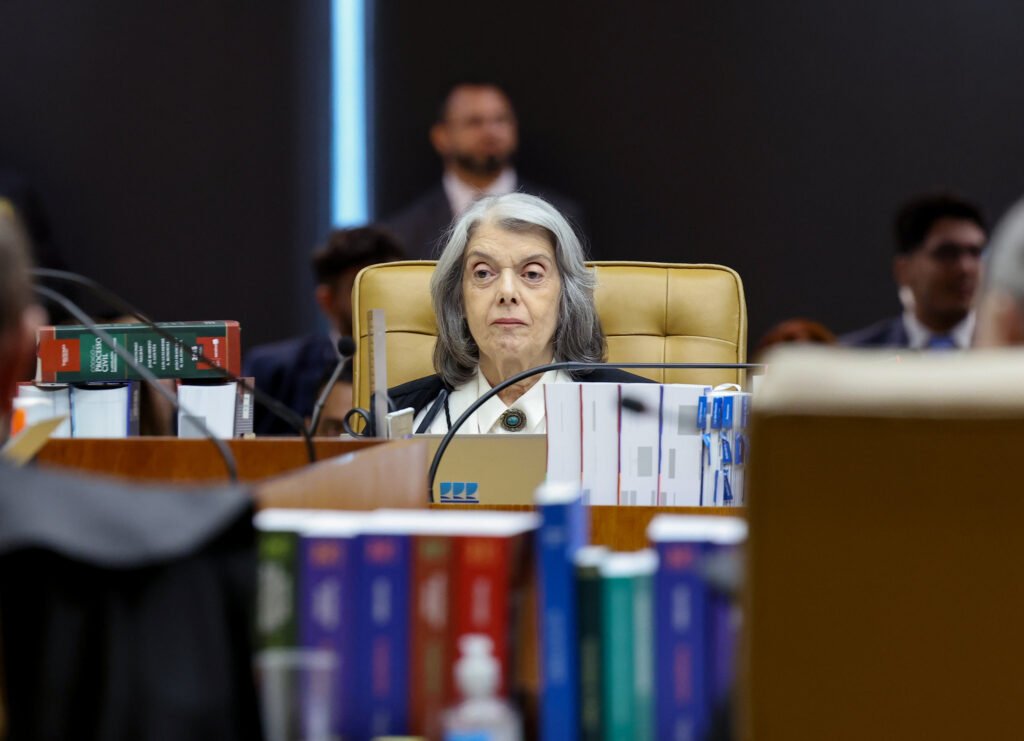 cármen lúcia - julgamento de moraes- Rosinei Coutinho