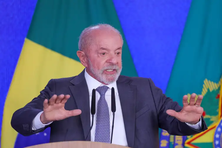 Lula anuncia pacote para os MEIs